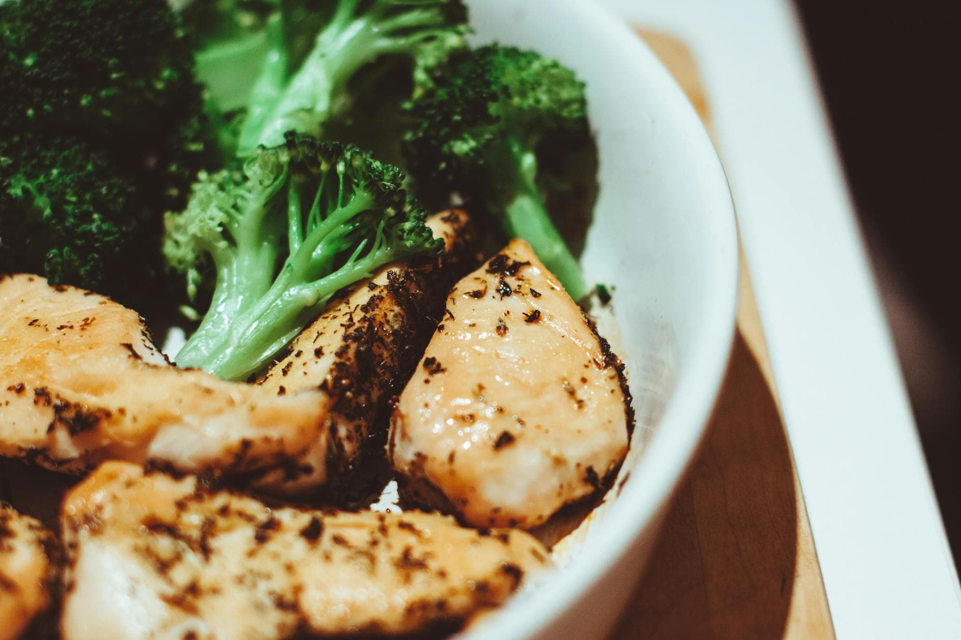 Lean Bulking Nutrition: Complete Guide to Clean Gains